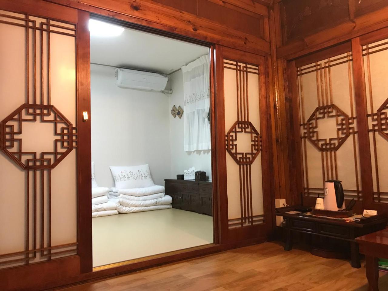 Hanok Guesthouse Suni Сеул Экстерьер фото